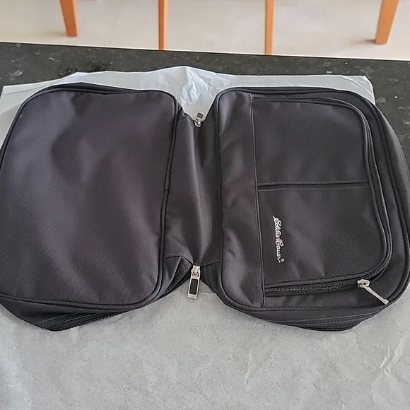 Eddie Bauer Men's Luggage Hanging Toiletry Bag Black BRAND NEW - Picture 2 of 11